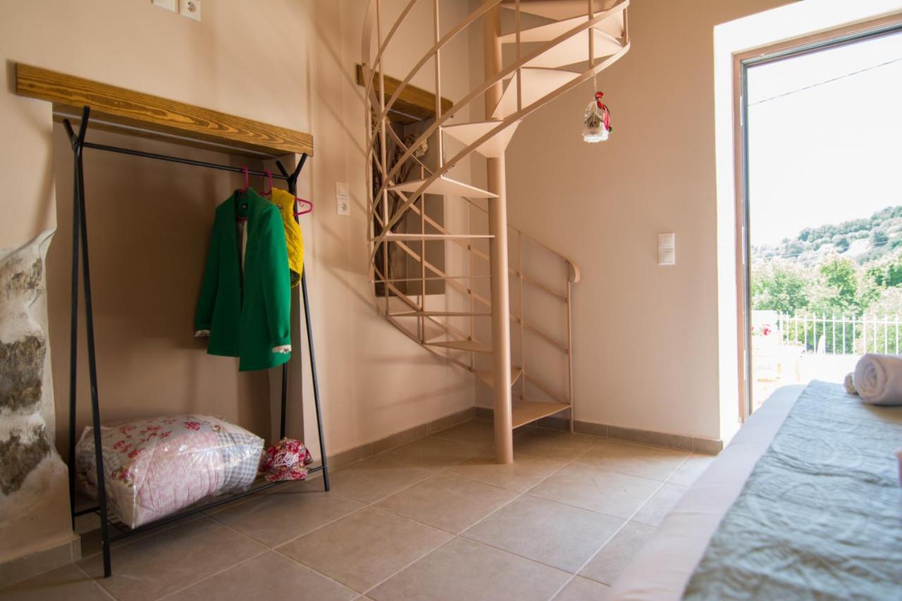 Papa-Antonis Stone House Villa Zaros Ngoại thất bức ảnh