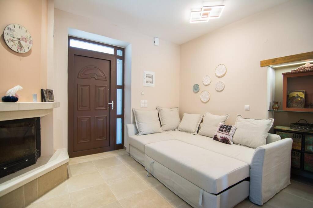 Papa-Antonis Stone House Villa Zaros Ngoại thất bức ảnh