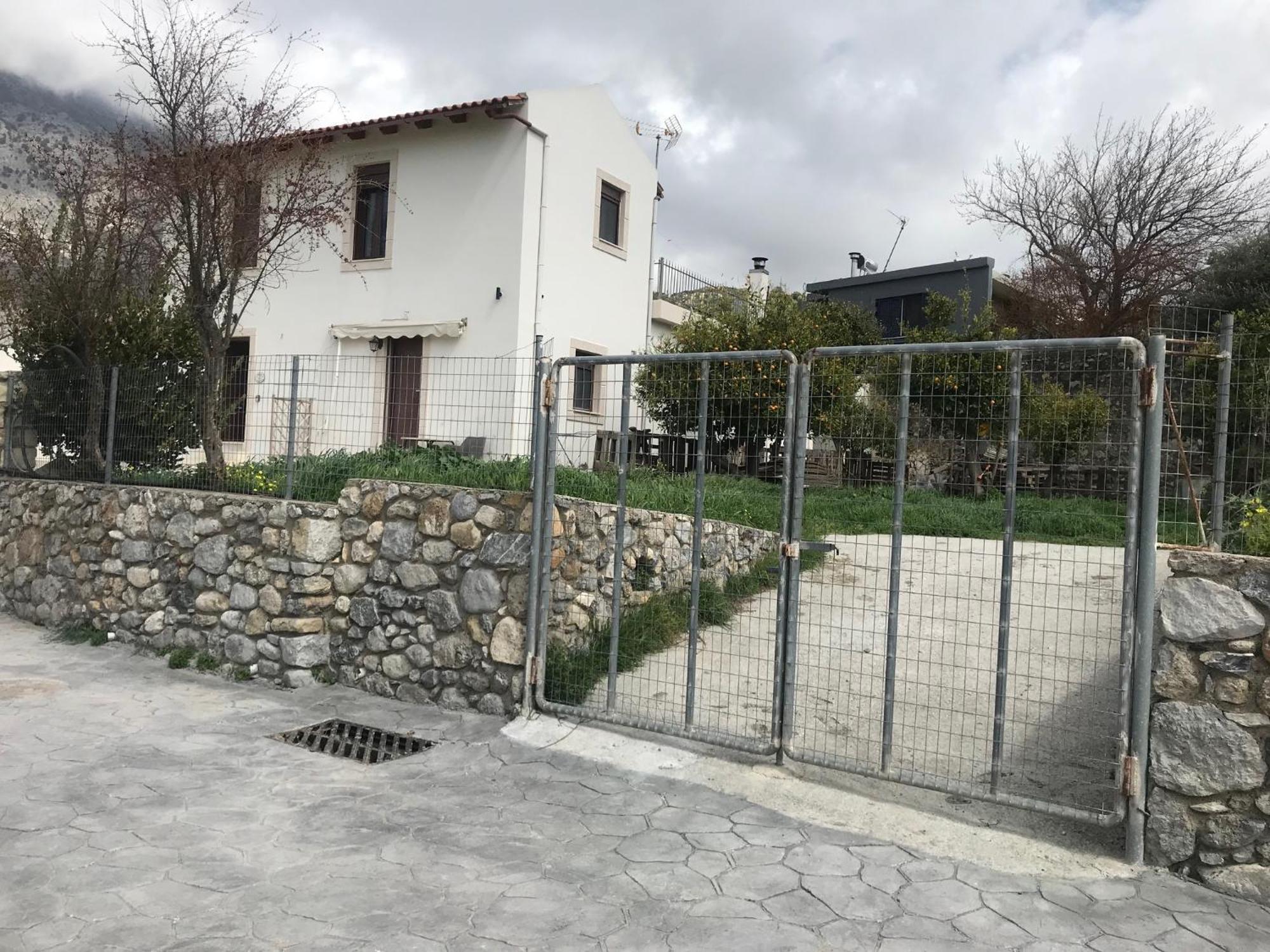 Papa-Antonis Stone House Villa Zaros Ngoại thất bức ảnh